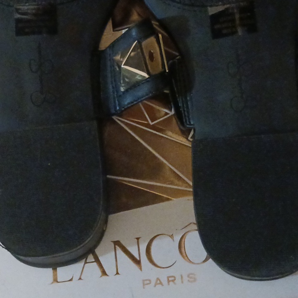 Stylish Black and Gold Sandals. Nwot, this Issa classy one!! - Picture 5 of 5